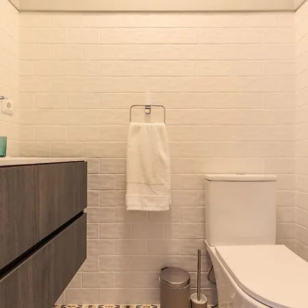 Enjoy Bonfim Central 2Br Renovated Apartment By Lovelystay Porto Exterior photo